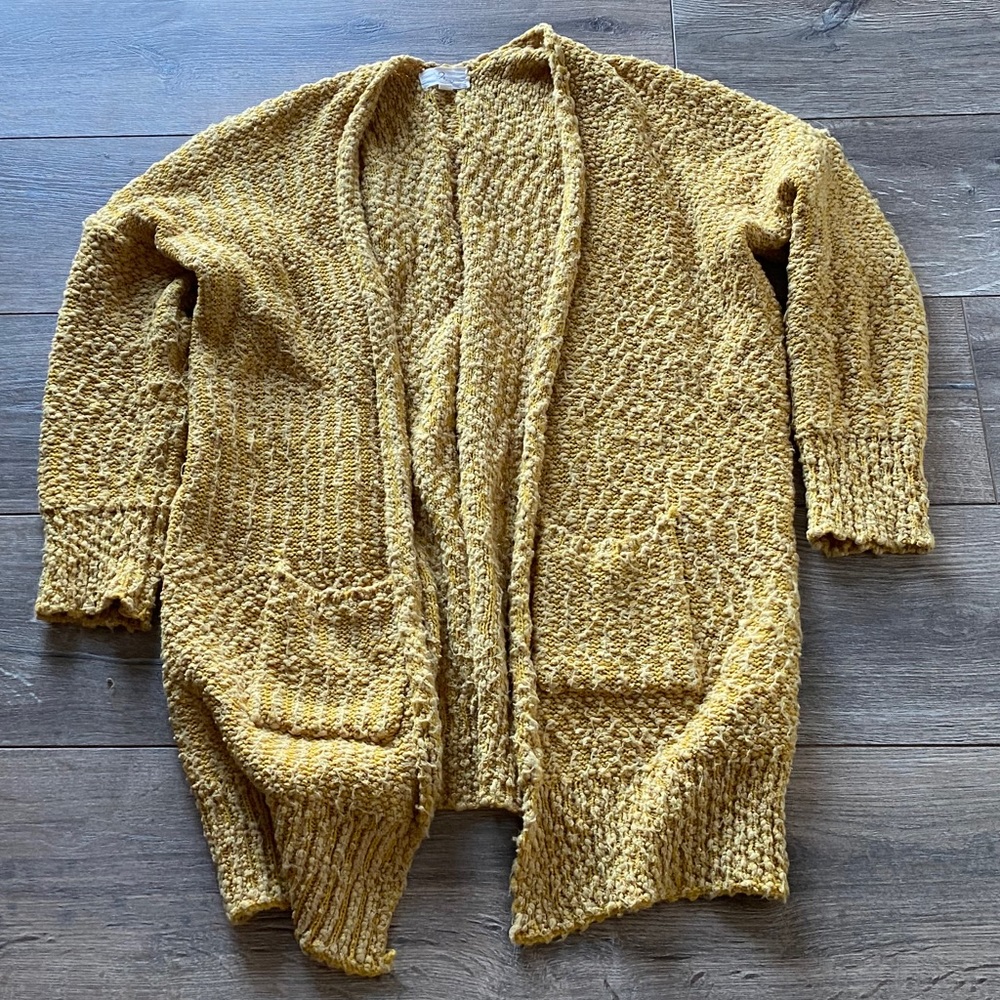 LLove chunky knit open cardigan. Size M/L